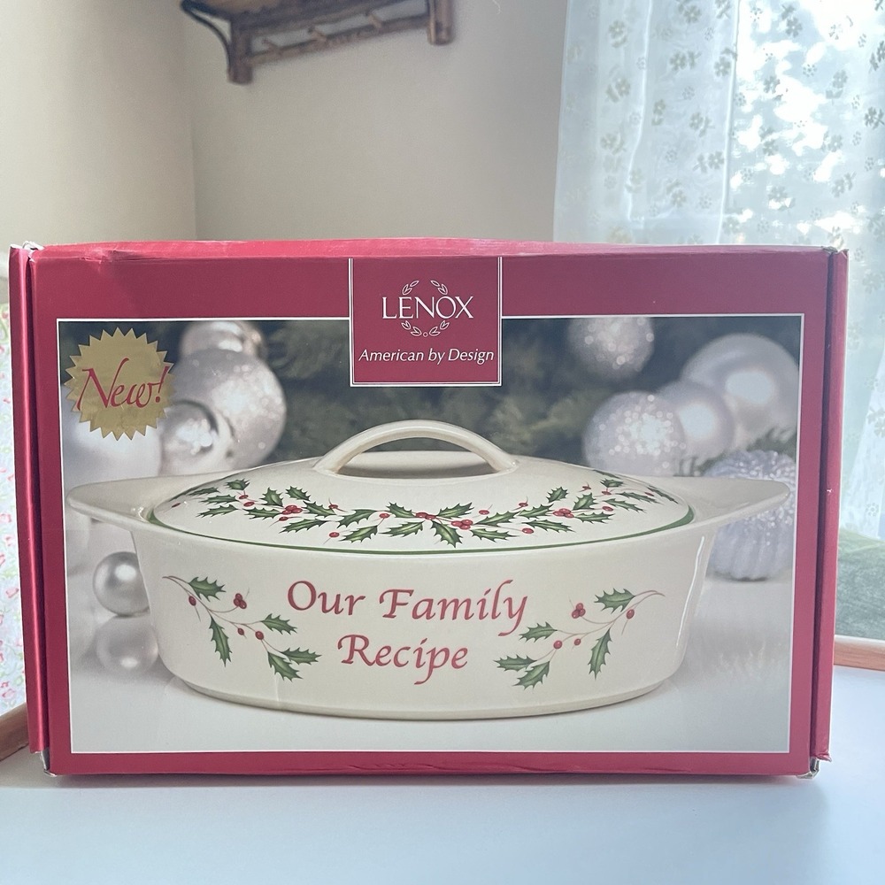 New Opened Box Lenox Our Family Recipe Holiday Covered Serving Dish‎ 64 oz